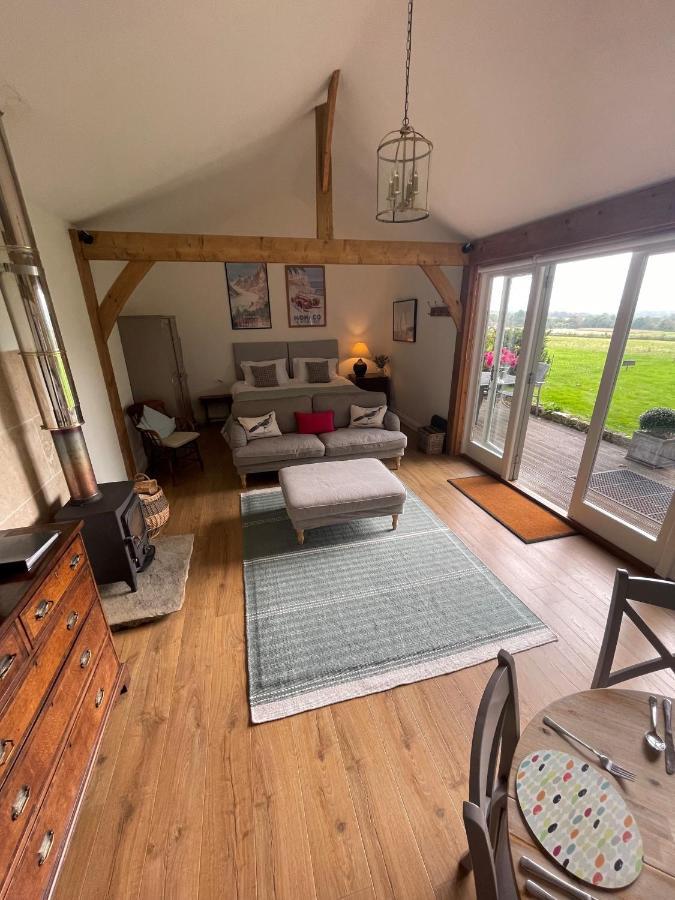 Stunning Cabin With Incredible Views Near Goodwood Rogate Екстер'єр фото