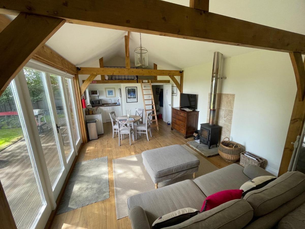 Stunning Cabin With Incredible Views Near Goodwood Rogate Екстер'єр фото