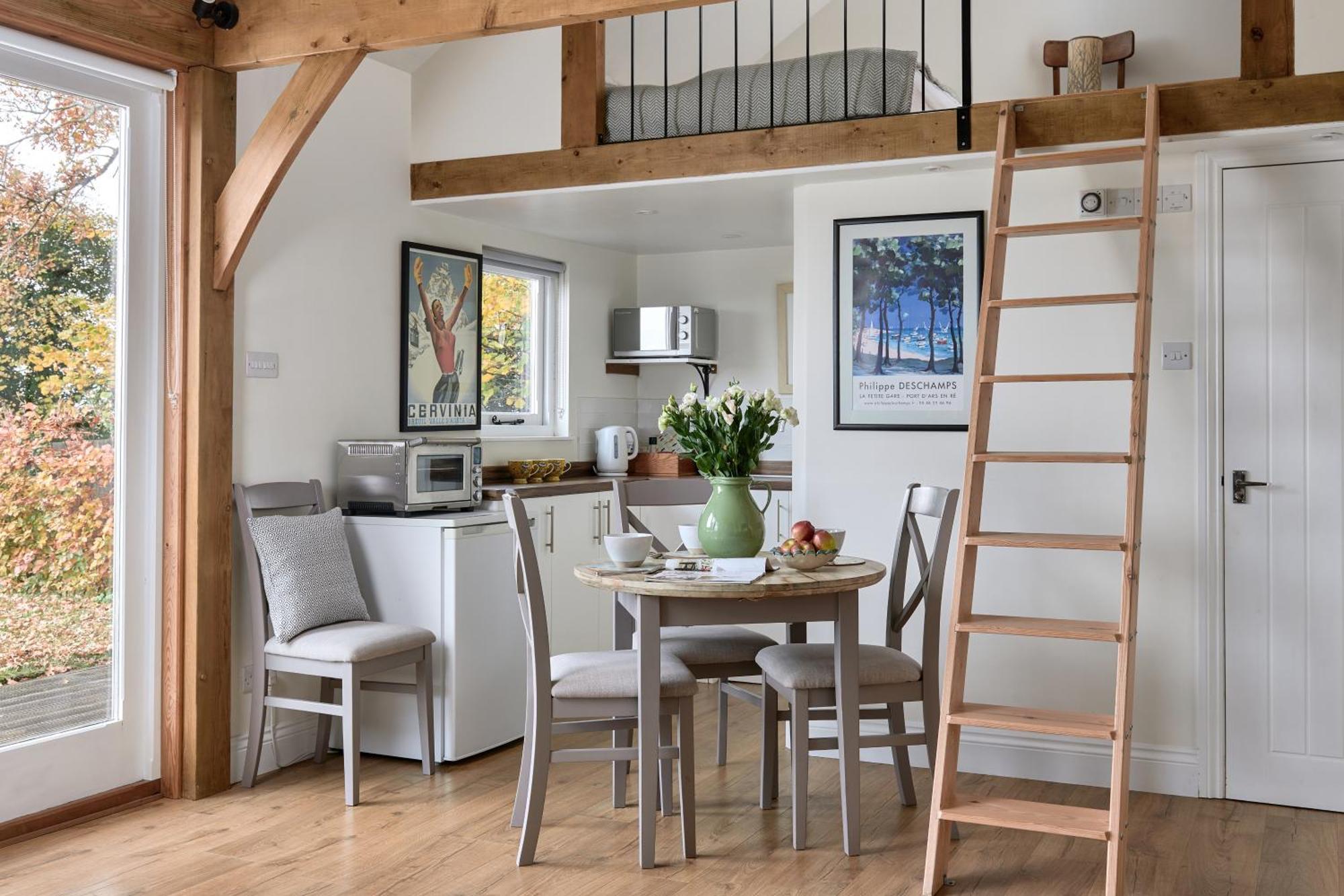 Stunning Cabin With Incredible Views Near Goodwood Rogate Екстер'єр фото