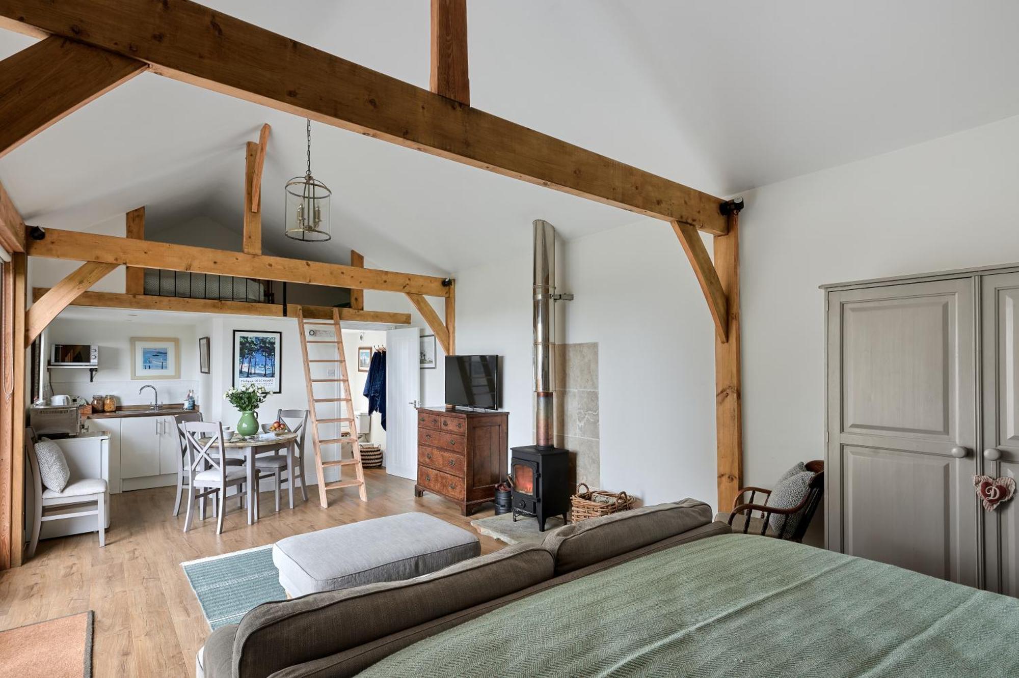 Stunning Cabin With Incredible Views Near Goodwood Rogate Екстер'єр фото